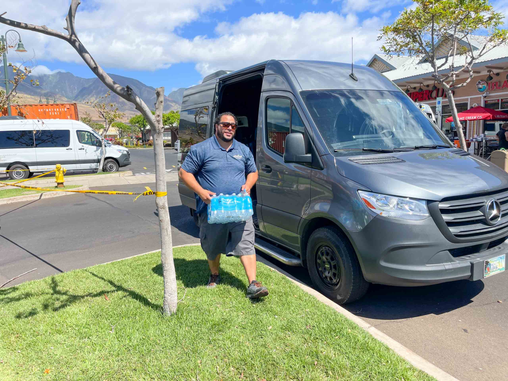 Maui Cityzen Emergency Relief Kahului Shelters Hawaii Tour Staff 