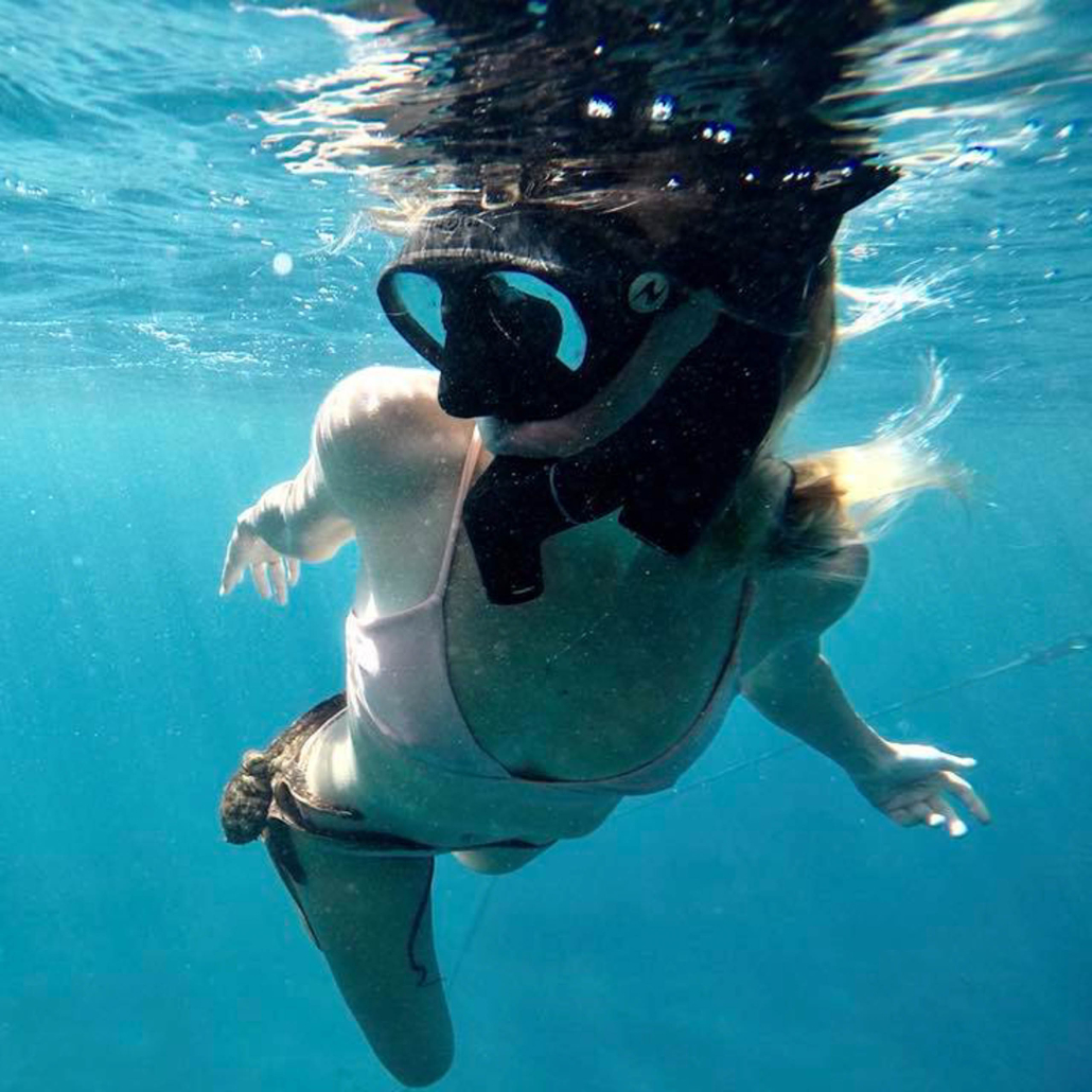 Ultimatewhalewatch Lanai  Hour Express Snorkel Women Snorkel