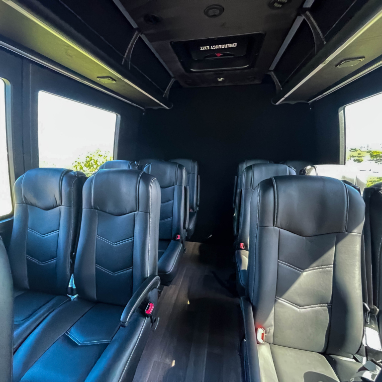 hawaii-tours-kauai-airport-shuttle-seats Hawaii Tours Kauai Airport Shuttle Seats