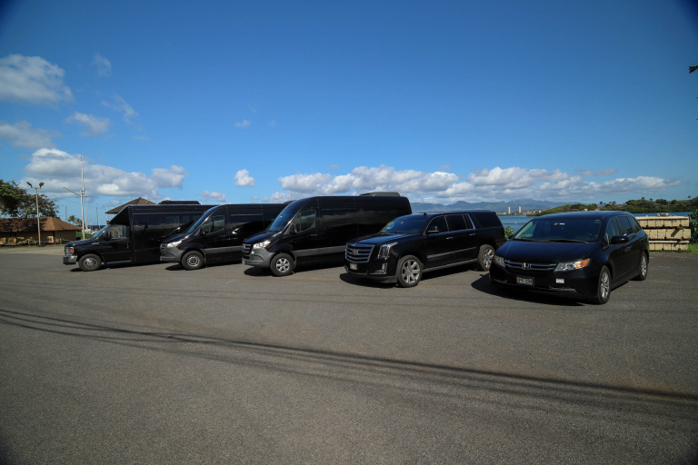 hawaii-tours-kauai-airport-shuttle-veheicle-parking Hawaii Tours Kauai Airport Shuttle Veheicle Parking