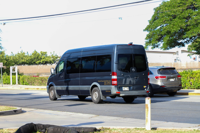 Oahu Airport To Waikiki Private Shuttle Mercedes Shuttle