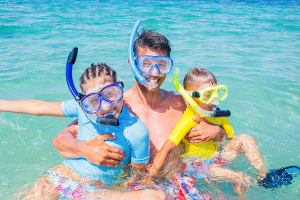 free-or-cheap-snorkel-beach-family oahu family Free Or Cheap Snorkel Beach Family Oahu Family