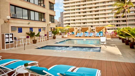 Holiday Inn Express Waikiki Holiday Inn Express Honolulu Waikiki Pool Jetspa Deck