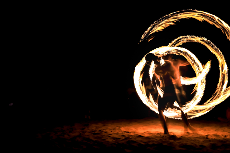  Fireknife Dancing