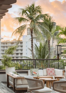 Tommy Bahama Location Mini