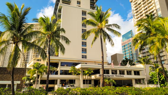 Hilton Double Tree By Hilton Alana Waikiki Beach Feature Thearea