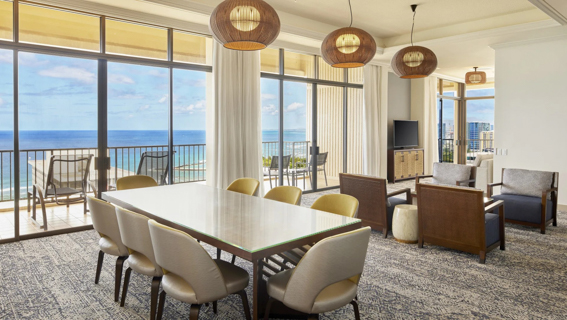 Hilton Hilton Hawaiian Village Waikiki Beach Resort Feature Hotel
