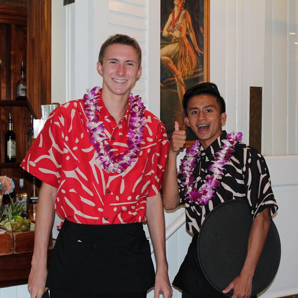 Hulagrillkaanapali Hula Grill Ka Anapali Feature Staff Delivery