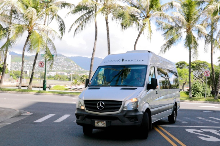 Speedishuttle Kona Airport Shuttle Services Round Trip Transfer White Car
