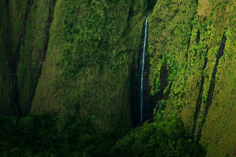 Bluehawaiian Fly Over Beautiful Kauai Tour Feature Na Paili Coast