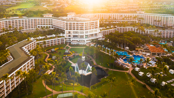 Grandwailea Grand Wailea Resort Feature Thearea