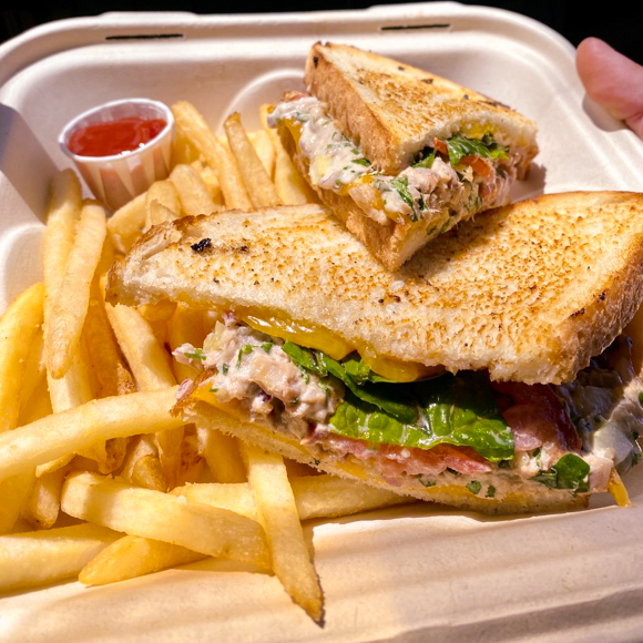 Hawaiianislands Mama Beat Kitchen Feature Food Sandwiches