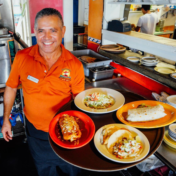 Mariachis Hawaii Mariachis Feature Delivery