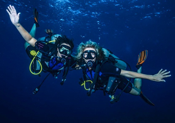 Goscubadivemaui Beginner Scuba Lessons On Maui Slider Scuba Dive Friends