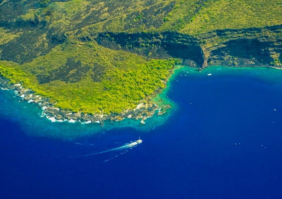 Kealakekua Bay Big Island Aerial Shot Hawaii 