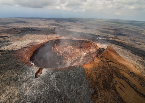 Mauna Loa Volcano Adobestock