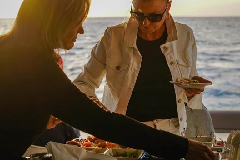 Paradisecharters Private Fireworks Cruise Waikiki Feature Relax And Enjoy Food
