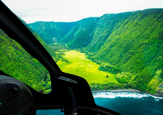 Flying To Waipio Valley Big Island Helicopter Tour Big Island