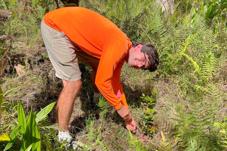 Hawaiienviromentalrestoration Restore Hawaii Coastal And Forest Ecosystems Feature Hands On Learning Man Happy