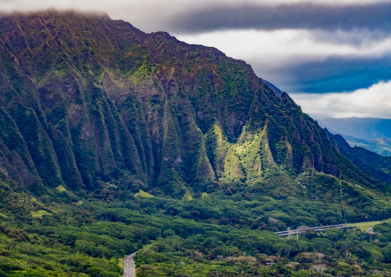 Nuuanu Pali Lookout Koolau Mountains Kaneohe Oahu