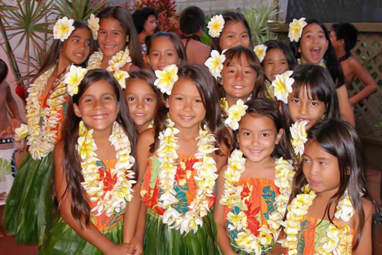 Napilikaifoundation Enjoy Maui Longest Running Weekly Keiki Hula Show Feature Cultural Education Children