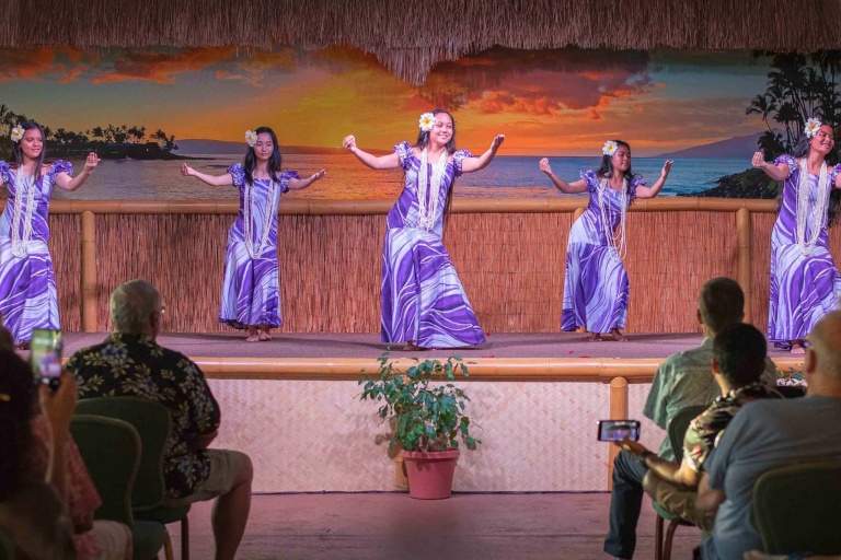 Napilikaifoundation Enjoy Maui Longest Running Weekly Keiki Hula Show Feature Polynesian Dance Dancers
