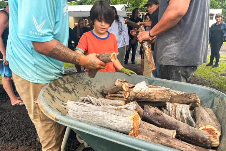 Imumeaai Imu Mea Ai Food Tour Feature Begin With A Traditonal Hawaiian Chant Kids