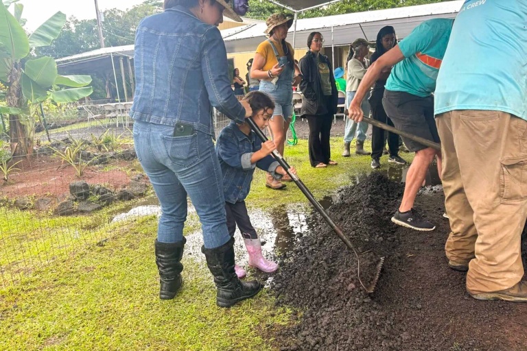 Imumeaai Imu Mea Ai Food Tour Feature Commnunal Luau Feast Preparing