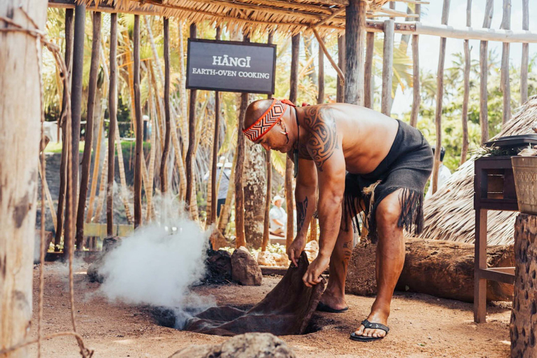 polynesia-alii-luau-family-adventure-feature-cooking-method Polynesia Alii Luau Family Adventure Feature Cooking Method