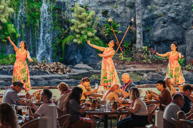 polynesia-alii-luau-family-adventure-feature-enjoy-captivating-performances Polynesia Alii Luau Family Adventure Feature Enjoy Captivating Performances