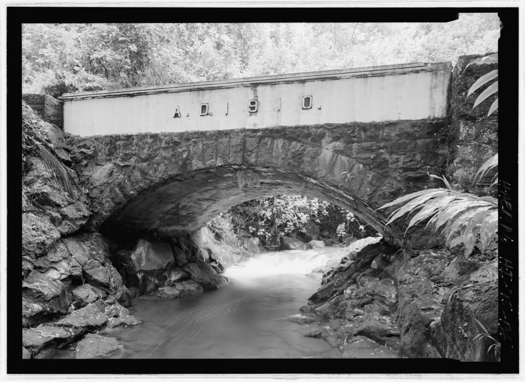 Hahalawe_Bridge,_near_MM_43,_note_stone_arch_construction,_downstream_view_-_Hana_Belt_Road,_Between_Haiku_and_Kaipahulu,_Hana,_Maui_County,_HI_HAER_HI-75-136 Hahalawe Bridge Near MM Note Stone Arch Construction Downstream View Hana Belt Road Between Haiku And Kaipahulu Hana Maui County HI HAER HI