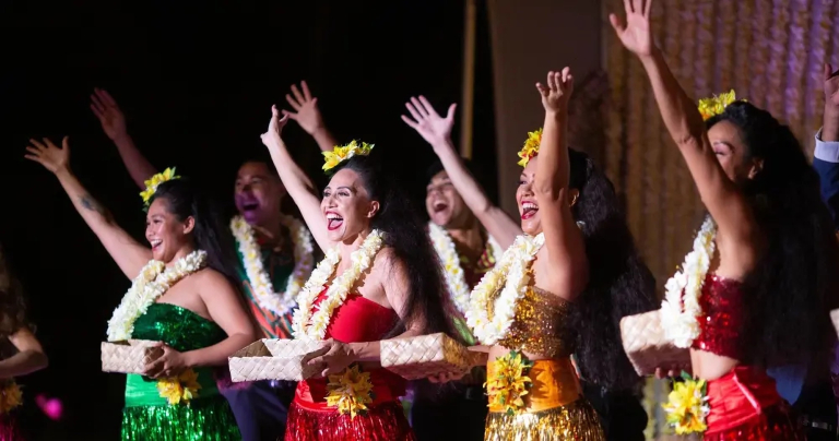 Beautiful Hula Performance at Na Lei Aloha header