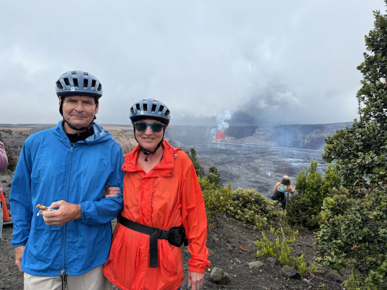 big-island-bike-tours-llc-ultimate-volcanoes-national-park-bike-adventure-couple