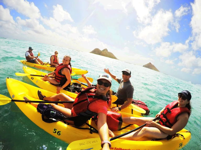 mokulua-islands-guided-kayak-snorkel-adventure-kayak-tour-mokulua
