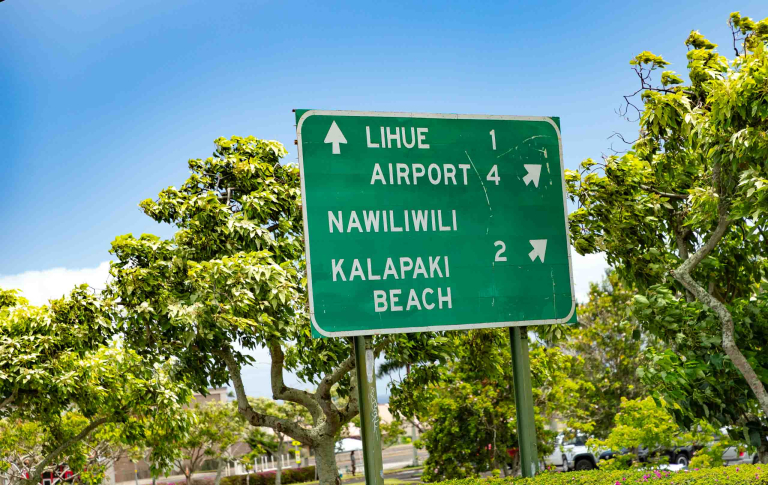 Airport and Harbor Sign Kauai -hawaiitoursphoto
