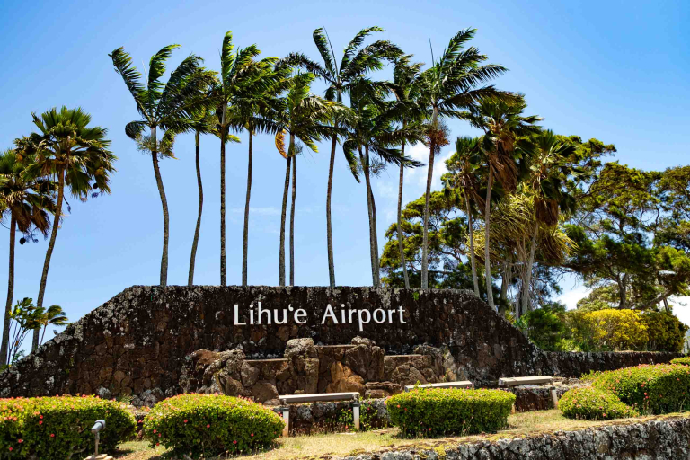 Lihue Airport Entrance Kauai -hawaiitoursphoto