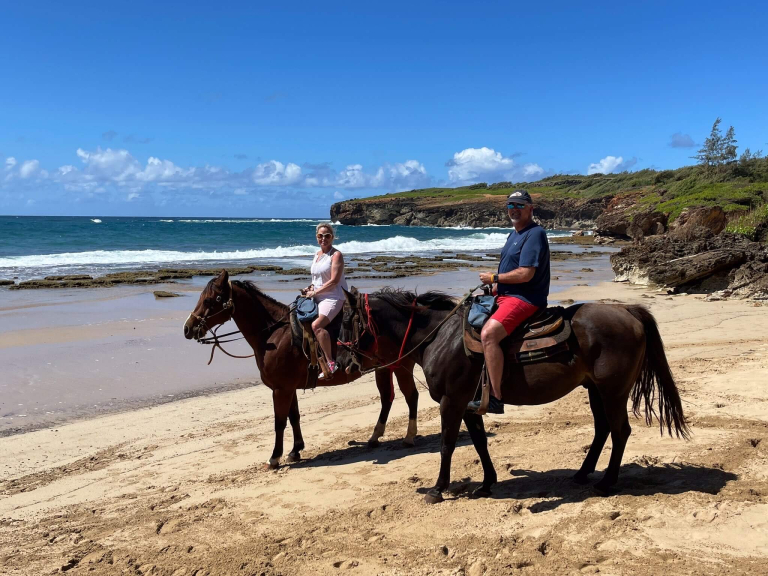 cjm-country-stables-private-kauai-horseback-rides-couple