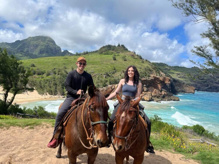 cjm-country-stables-secret-beach-horseback-ride-picnic-funny-couple