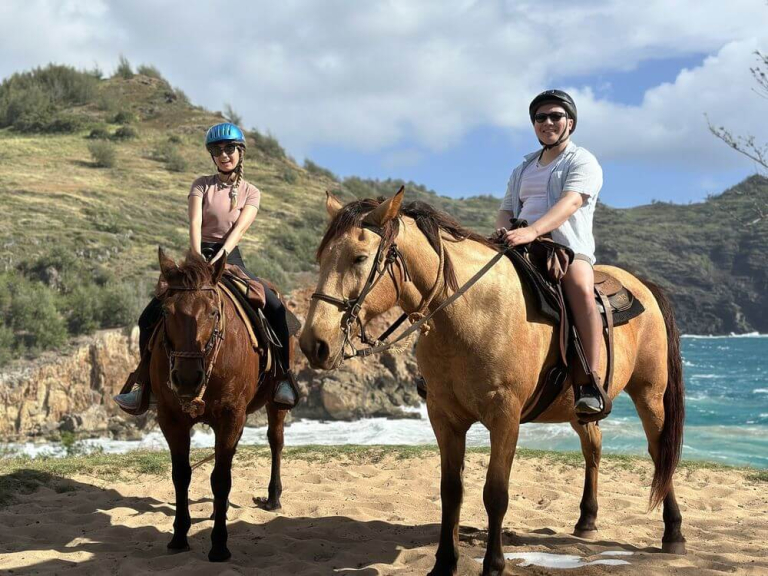 cjm-country-stables-secret-beach-horseback-ride-picnic-happy-couple