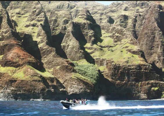 Kauai_Sea_Tours_Raft_Adventure_Na_Pali_Half_Day_Snorkel_Slider_3