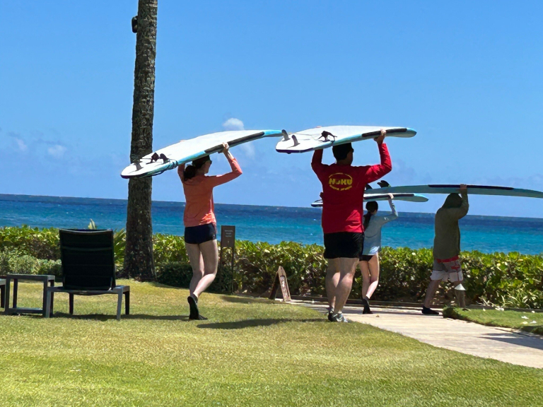 hoku-water-sports-group-surfing-lesson-funny-lesson