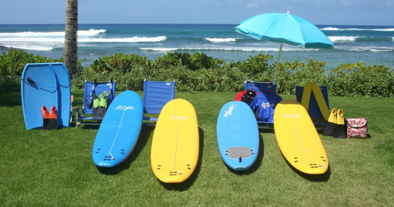 hoku-water-sports-group-surfing-lesson-surfing-equipment