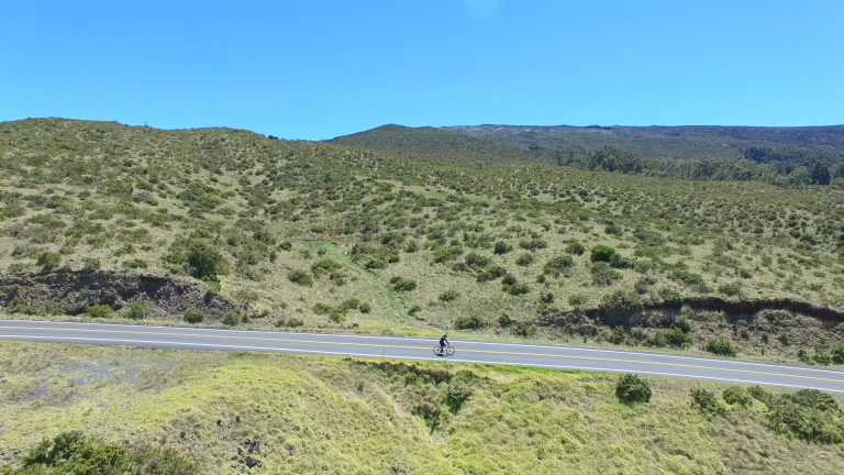 maui-sunriders-bike-co-haleakala-guided-downhill-bike-biking-man