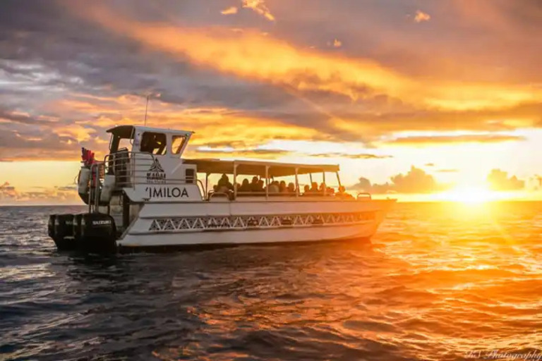 Kauai_Sea_Tours_Express_Na_Pali_Sunset_Tour_aboard_Imiloa_Feature_slide_3.3