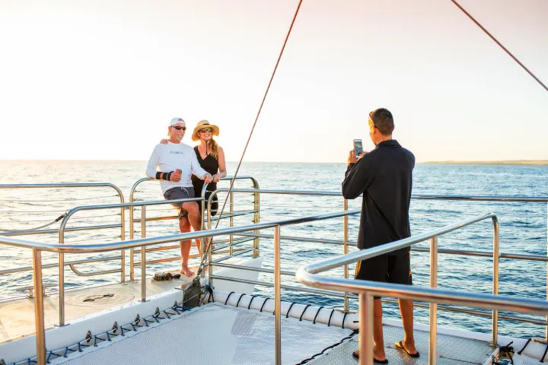 Kauai_Sea_Tours_Express_Na_Pali_Sunset_Tour_aboard_Imiloa_Feature_slide_3.5