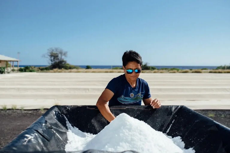 Kona_Salt_Farm_Kona_Salt_Farm_Guided_Tour_Feature_slide_1.2