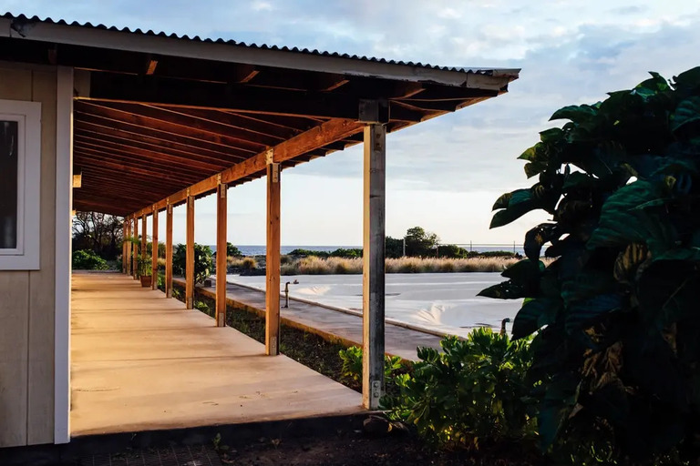 Kona_Salt_Farm_Kona_Salt_Farm_Guided_Tour_Feature_slide_2.3