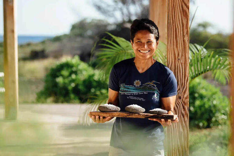 Kona_Salt_Farm_Kona_Salt_Farm_Guided_Tour_Feature_slide_3.4