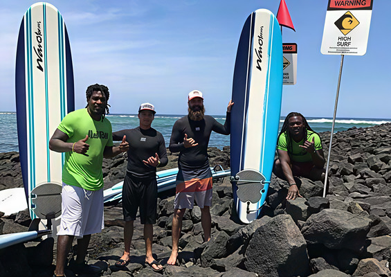 kona_town_surf_adventures__llc_group_lesson_Slider_4
